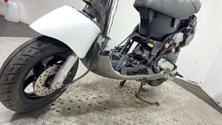 Piaggio Zip 2T 2 stroke scooter project 50cc 2012 20
