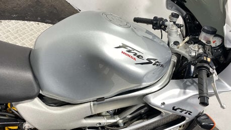Honda VTR 1999 40K NEW MOT RIDES WELL SERVICED 1000CC 9