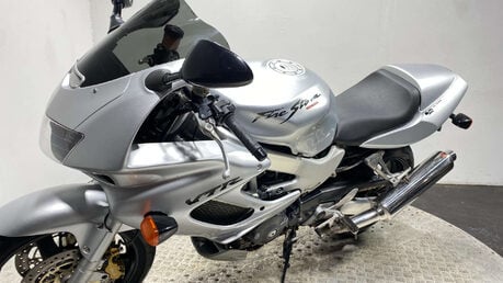 Honda VTR 1999 40K NEW MOT RIDES WELL SERVICED 1000CC 15