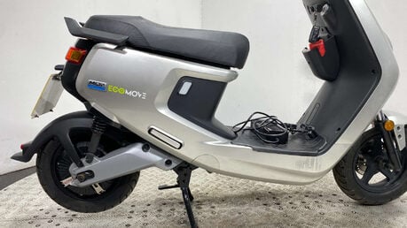 Niu MQI+ Sport ELECTRIC SCOOTER NEW MOT 1K TRADE SALE 3