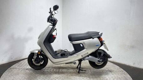 Niu MQI+ Sport ELECTRIC SCOOTER NEW MOT 1K TRADE SALE 11