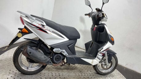 Lifan LF 2012 GOOD RUNNING SCOOTER PROJECT BIKE 2
