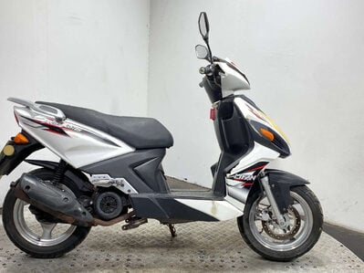 Lifan LF 125 GOOD RUNNING SCOOTER 125CC
