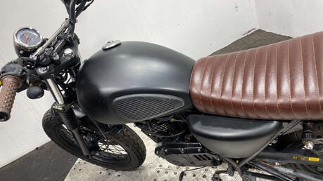 Mutt Mongrel 125 Roadster/Retro Petrol Manual O-Ring Euro 4 (12 ps) 16