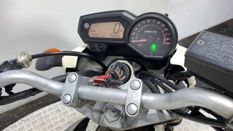 Yamaha XJ6 2010 35K GOOD RUNNING PROJECT BIKE 600CC 8