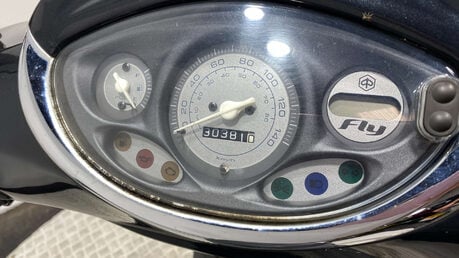 Piaggio Fly 2013 NON RUNNING PROJECT SCOOTER BIKE 125CC 8