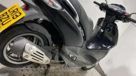 Piaggio Fly 2013 NON RUNNING PROJECT SCOOTER BIKE 125CC 9