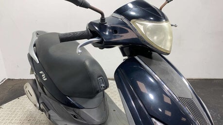 Piaggio Fly 2013 NON RUNNING PROJECT SCOOTER BIKE 125CC 18