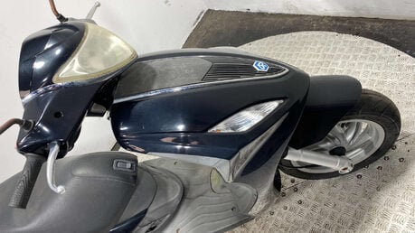 Piaggio Fly 2013 NON RUNNING PROJECT SCOOTER BIKE 125CC 5