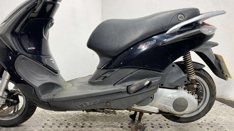 Piaggio Fly 2013 NON RUNNING PROJECT SCOOTER BIKE 125CC 14
