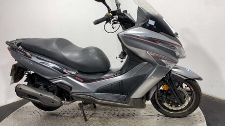 Kymco X-Town RUNNING MAXI SCOOTER PROJECT SCOOTER 125CC 4