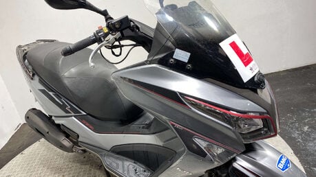 Kymco X-Town RUNNING MAXI SCOOTER PROJECT SCOOTER 125CC 19