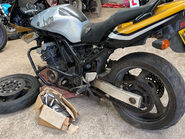 Yamaha FZS FAZER 600 2000 BREAKER PARTS BIKE PROJECT 600CC 2