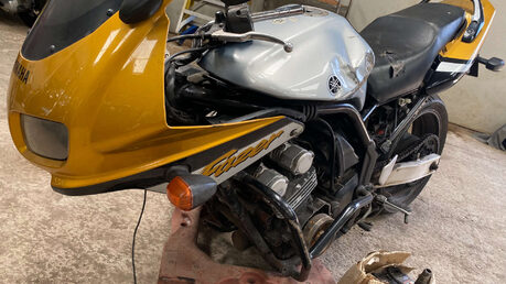 Yamaha FZS FAZER 600 2000 BREAKER PARTS BIKE PROJECT 600CC 8
