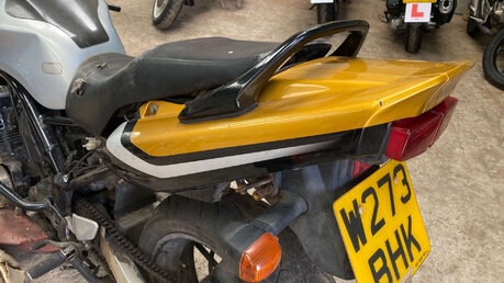 Yamaha FZS FAZER 600 2000 BREAKER PARTS BIKE PROJECT 600CC 3