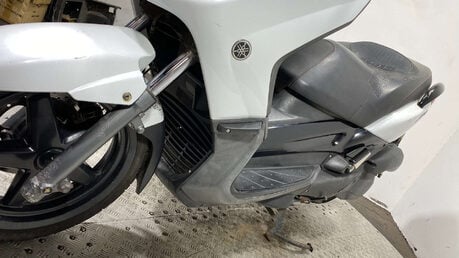 Yamaha Xmax 125 YP125R 2009 8K NON RUNNING PROJECT SCOOTER 19