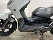 Yamaha Xmax 125 YP125R 2009 8K NON RUNNING PROJECT SCOOTER 13