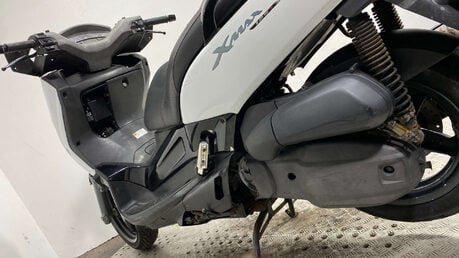 Yamaha Xmax 125 YP125R 2009 8K NON RUNNING PROJECT SCOOTER 9