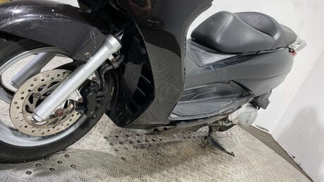 Honda Fes 2007 RUNNING MAXI SCOOTER PROJECT BIKE 125CC 21