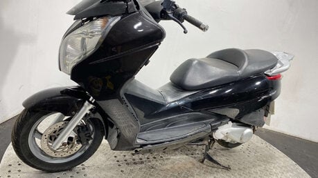 Honda Fes 2007 RUNNING MAXI SCOOTER PROJECT BIKE 125CC 12