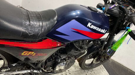 Kawasaki GPZ 1997 32K RUNNING PROJECT BIKE 305CC A2 7