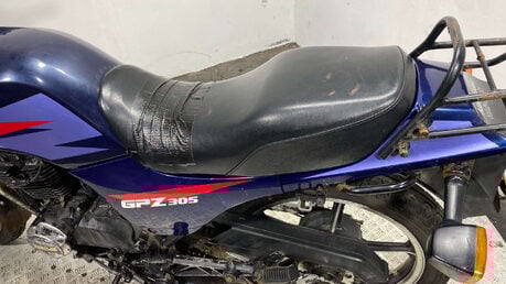 Kawasaki GPZ 1997 32K RUNNING PROJECT BIKE 305CC A2 16
