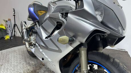 Honda CBR F4I 2005 58K NON RUNNING TRACK BIKE PROJECT 600CC 12