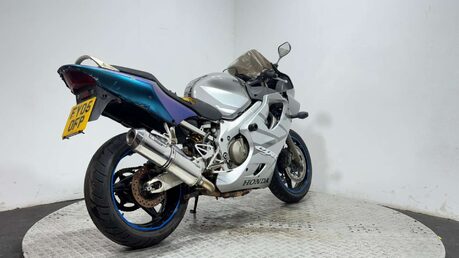 Honda CBR F4I 2005 58K NON RUNNING TRACK BIKE PROJECT 600CC 3