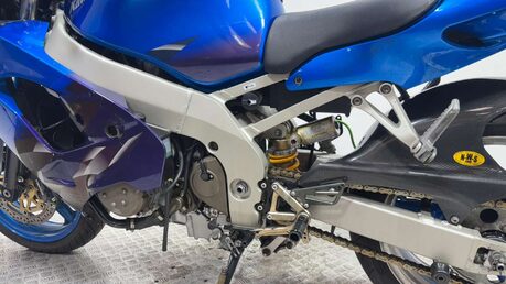 Kawasaki ZX 1999 44K GOOD RUNNING PROJECT BIKE 900CC SPORT 7