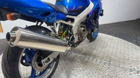 Kawasaki ZX 1999 44K GOOD RUNNING PROJECT BIKE 900CC SPORT 13