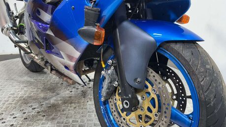 Kawasaki ZX 1999 44K GOOD RUNNING PROJECT BIKE 900CC SPORT 14