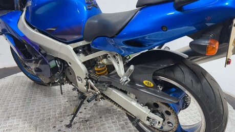 Kawasaki ZX 1999 44K GOOD RUNNING PROJECT BIKE 900CC SPORT 9