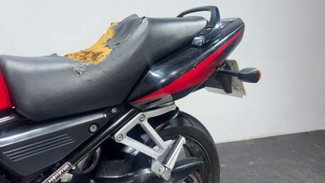 Yamaha FZS FAZER 600 2003 19K NON RUNNING PROJECT BIKE 600CC 8