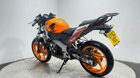 Honda CBR CBR125 2012 SPARES OR REPAIR RUNNNG PROJECT BIKE 125CC 5