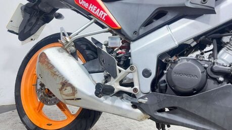 Honda CBR CBR125 2012 SPARES OR REPAIR RUNNNG PROJECT BIKE 125CC 18