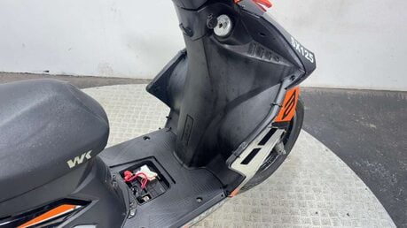 WK Bikes SX 2021 ONLY 8K RUNNING PROJECT SCOOTER 125CC 14