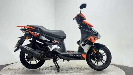 WK Bikes SX 2021 ONLY 8K RUNNING PROJECT SCOOTER 125CC 1