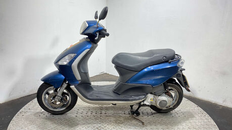 Piaggio Fly 2012 RUNNING PROJECT SCOOTER 125CC 11