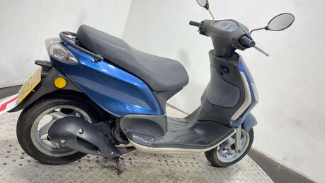 Piaggio Fly 2012 RUNNING PROJECT SCOOTER 125CC 2