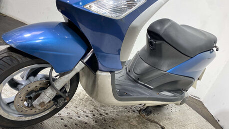 Piaggio Fly 2012 RUNNING PROJECT SCOOTER 125CC 20