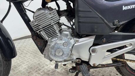 Lexmoto ZSF 2016 NON RUNNING PROJECT BIKE 125CC 12