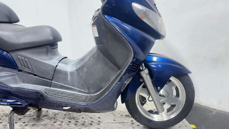 Suzuki Burgman AN 2003 25K NON RUNNING MAXI SCOOTER PROJECT 9
