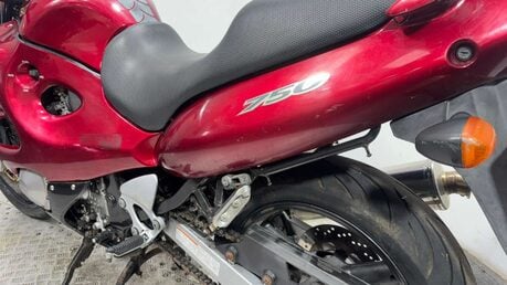Suzuki GSX 2000 31K GOOD RUNNING SPORTS TOURER PROJECT BIKE 10