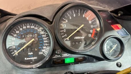 Kawasaki ZZR 1992 37K GOOD RUNNING PROJECT BIKE 24