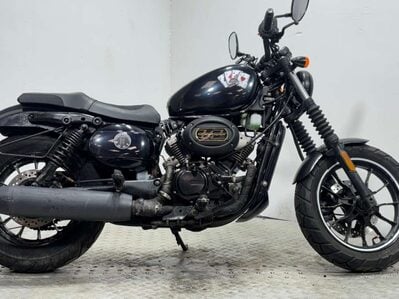 Hyosung GV 125 Aquila Custom Cruiser Petrol Manual Euro 4 (13 ps)