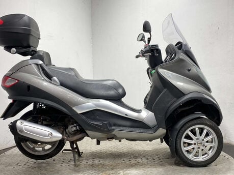 Piaggio MP3 2012
