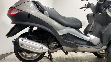 Piaggio MP3 2012 8
