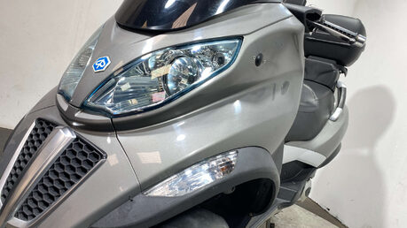 Piaggio MP3 2012 23