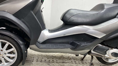 Piaggio MP3 2012 16