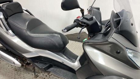 Piaggio MP3 2012 11